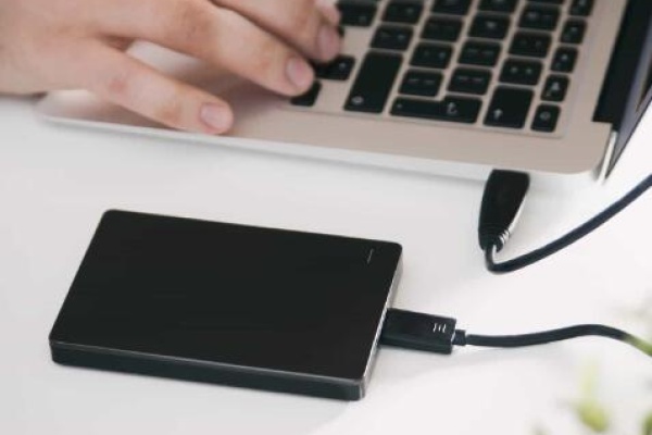 format an external hard drive windows 10​