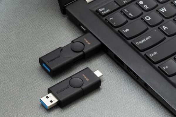 delete files from usb flash drive